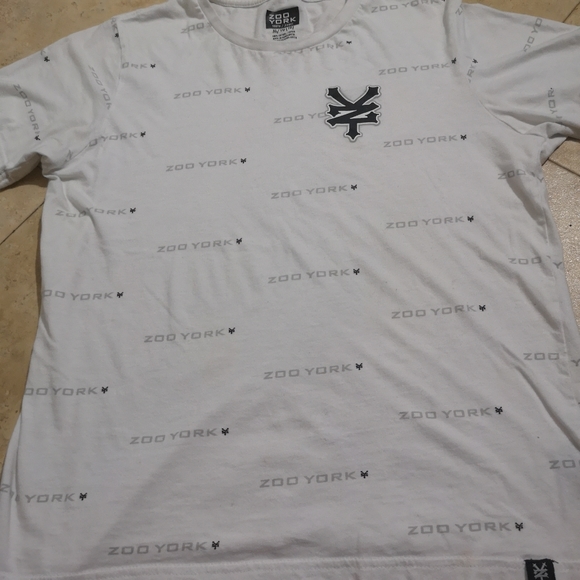 3/$30    ZOO YORK Shirt - Picture 3 of 11